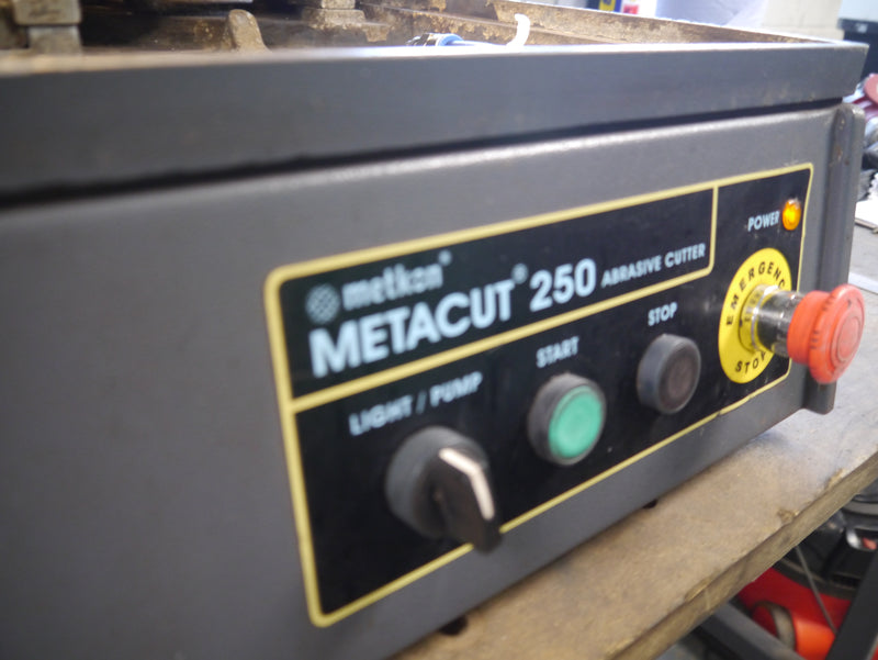 METACUT 250 Cutting Machine