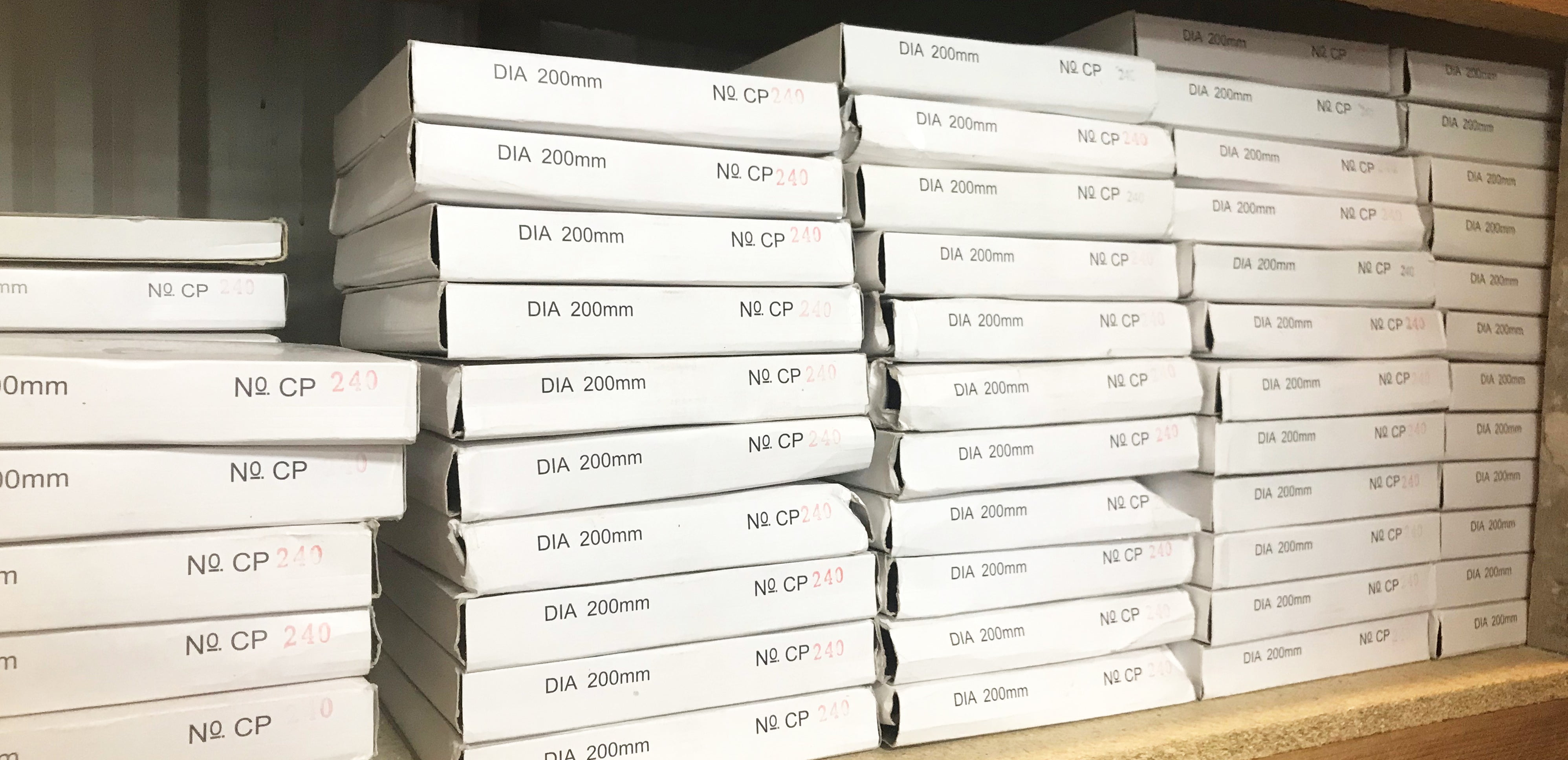 Clearance Metallurgical Grinding Papers (packs of 100)